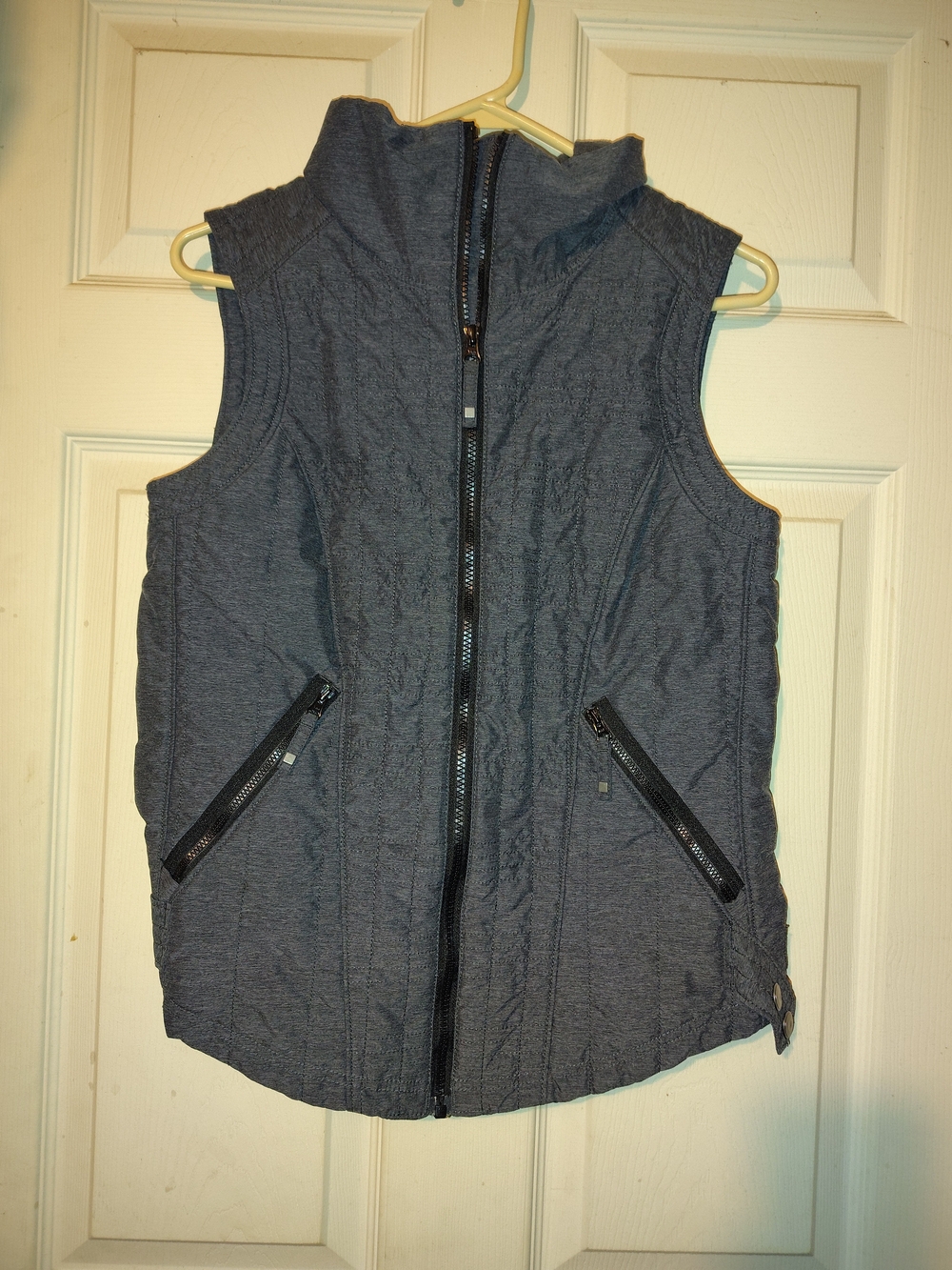 Columbia Women's Quilted Zip Vest - Gray
